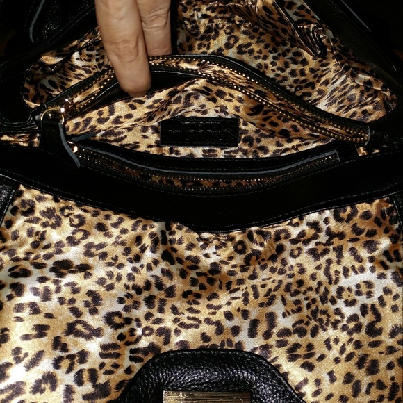 Sam & Kate Black Leather Crossbody Bag - Picture 2 of 4